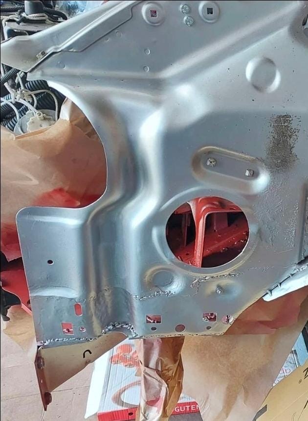Radhausschale vorn Reparaturblech , Dieselfilterblech Fahrerseite ab 1996 kein Originalteil- passend für VW T4