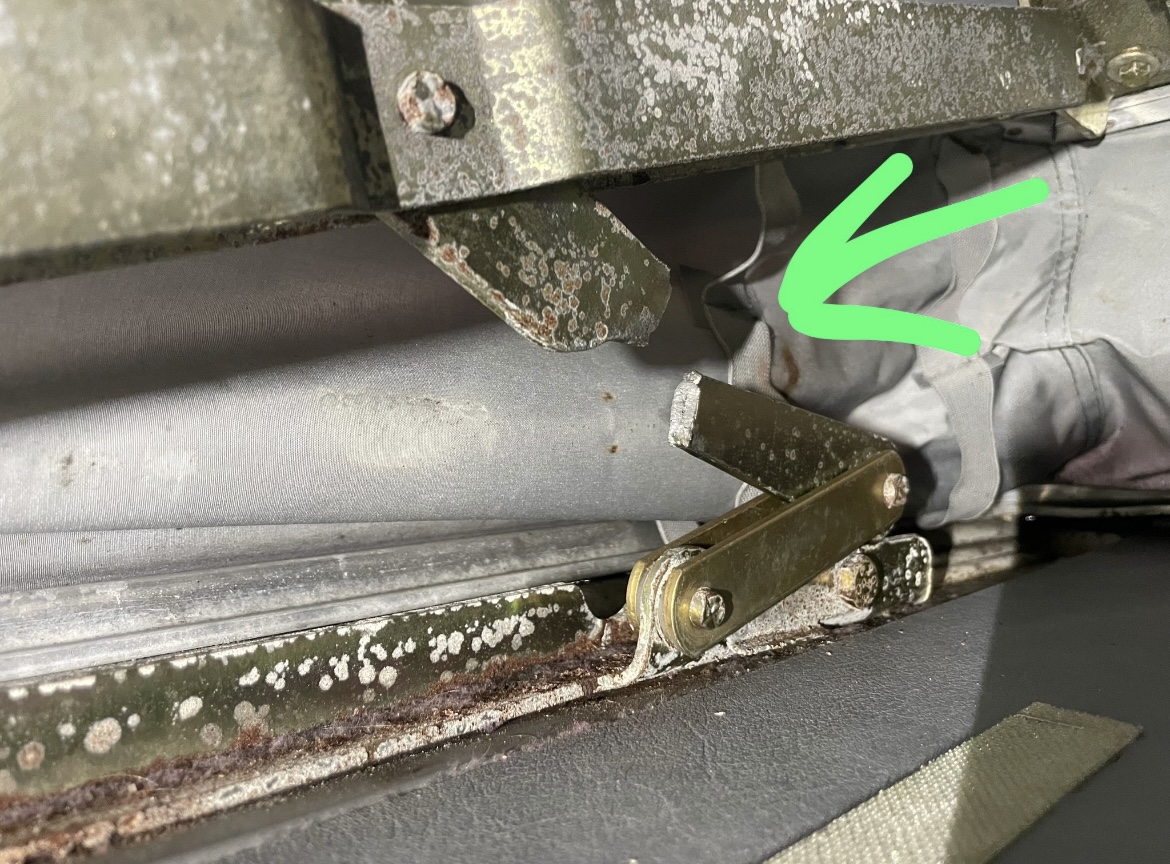 VW T4 lifting roof - Westfalia scissors - Stainless steel cross connector no original