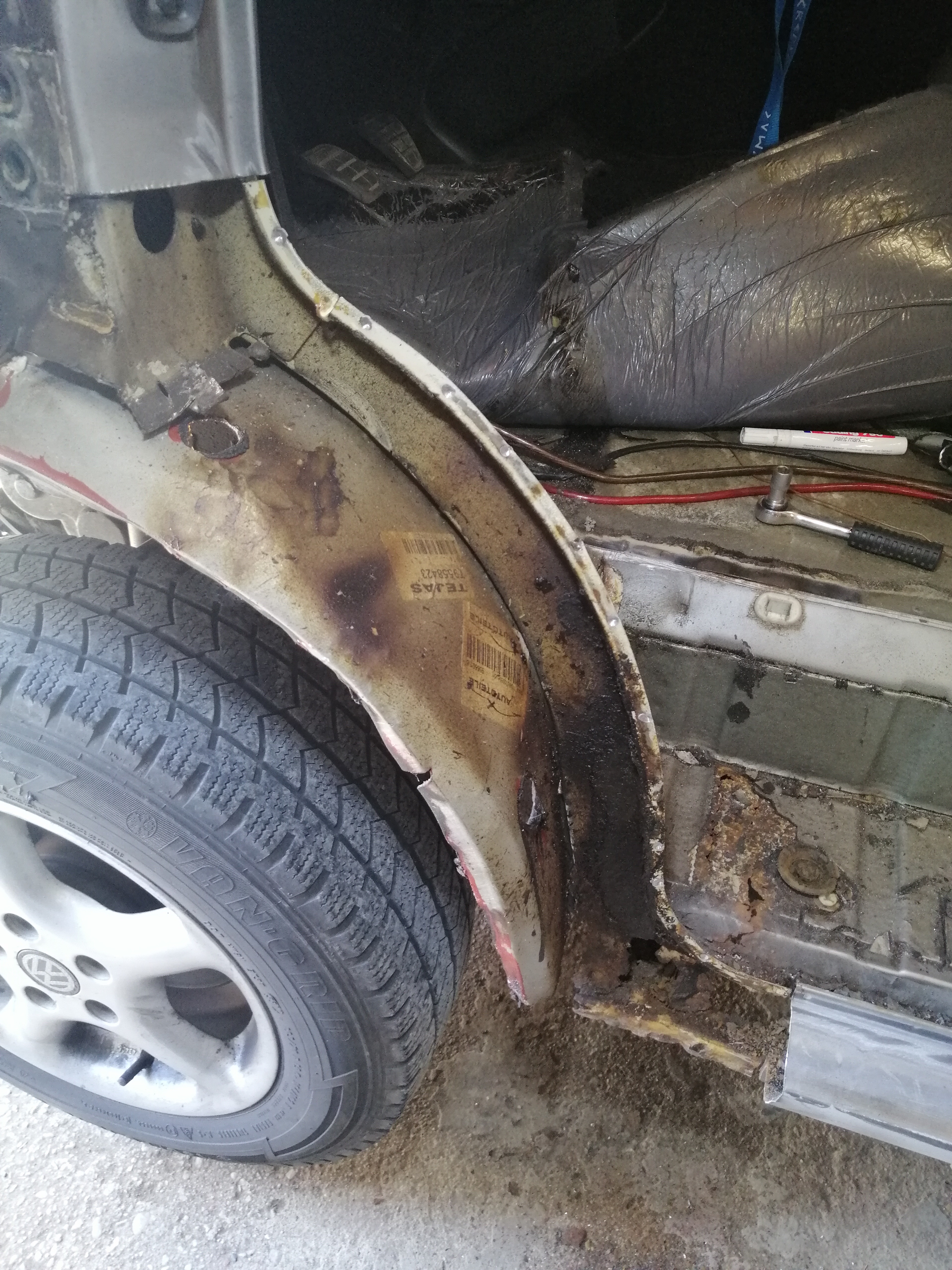 Reparaturblech Radlauf Außenschweller Kotflügel vorne links kein Originalteil -passend für VW T4-