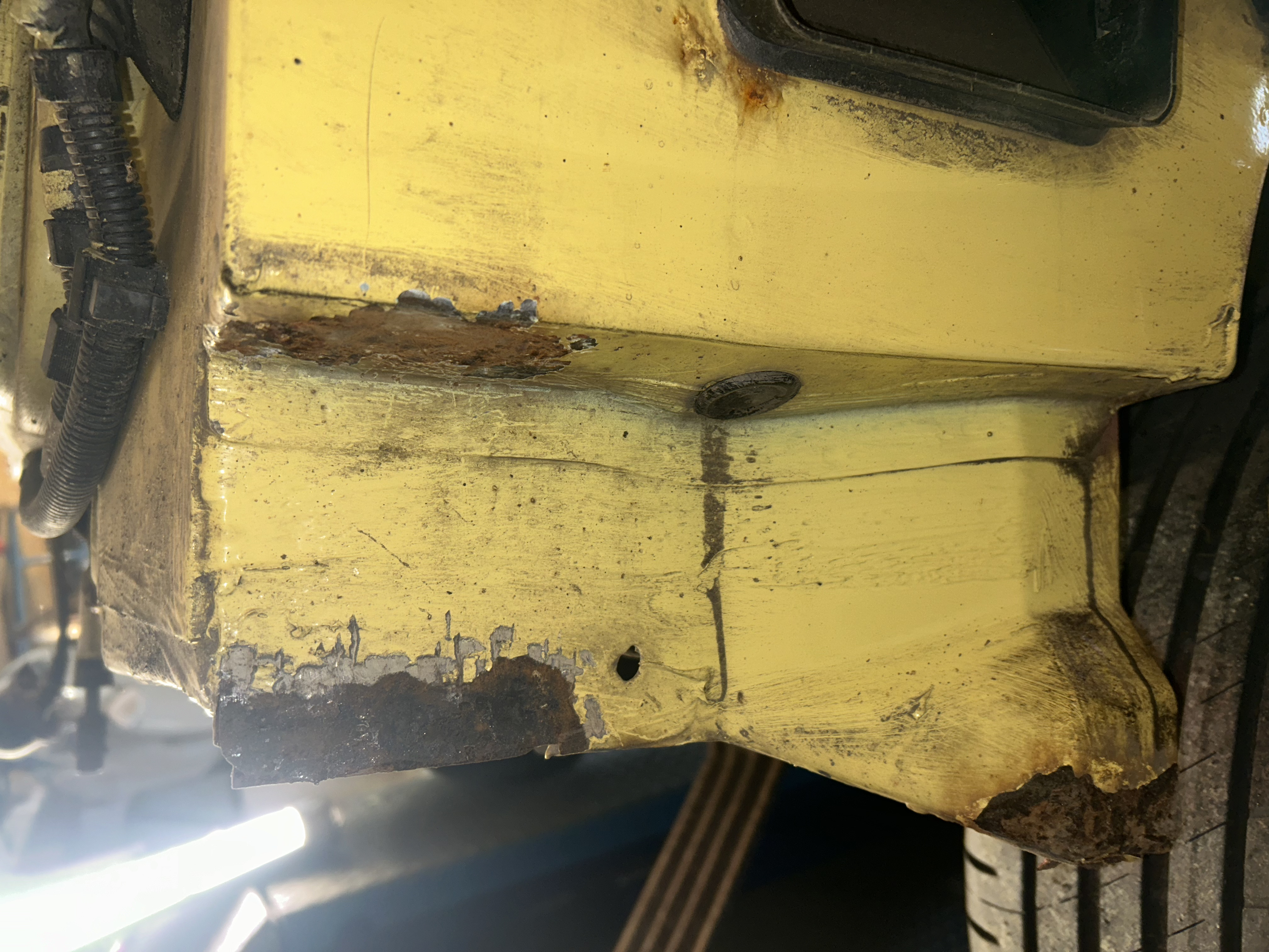 VW T4 Stoßstangenhalter Reparaturblech für Hinterachse rechts Endspitze D Säule - Nachbau kein Originalteil VW T4 Stoßstangenhalter Reparaturblech für Hinterachse rechts Endspitze D Säule - Nachbau kein Originalteil