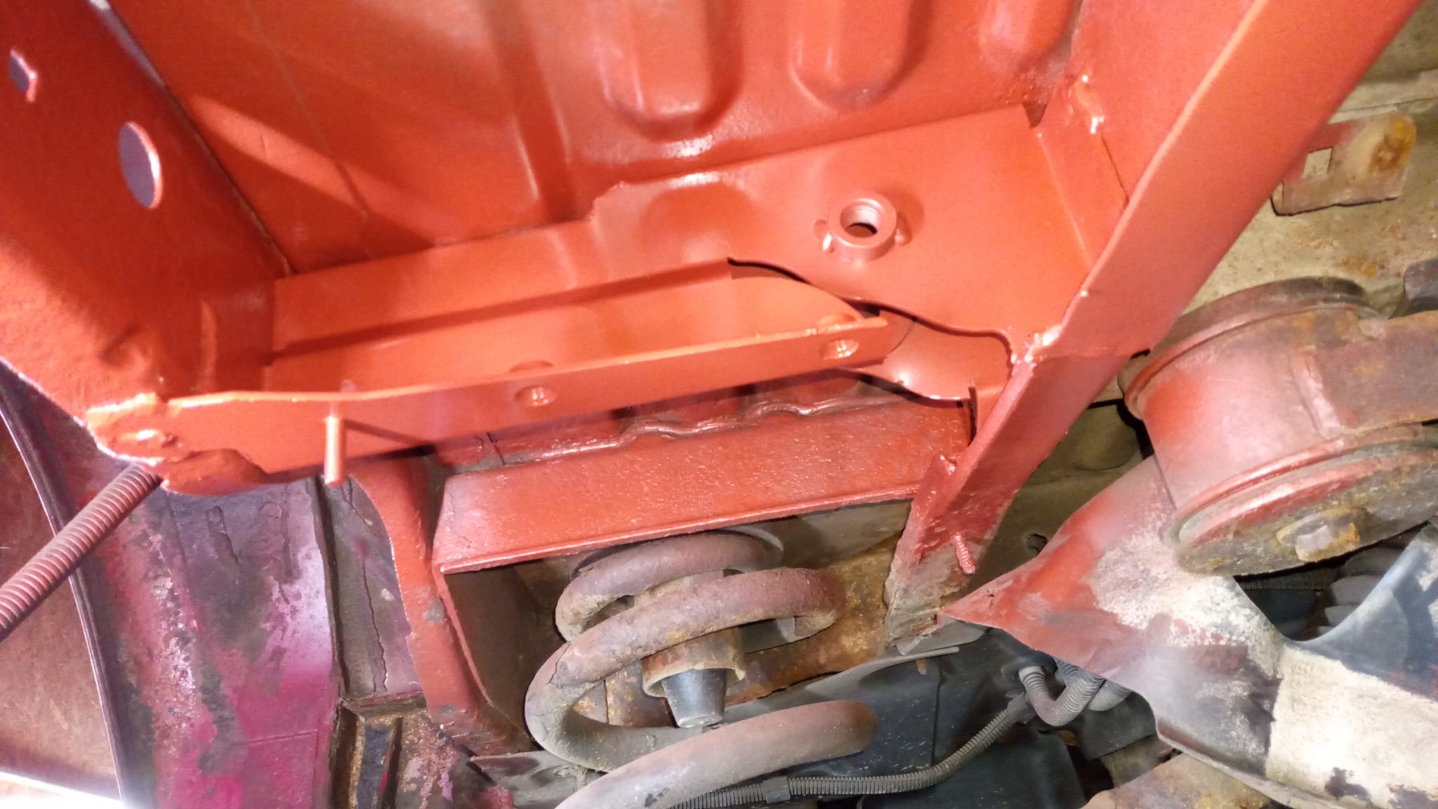 Stoßdämpferaufnahme hinten links, Reparaturblech (Zubehör)- kompatibel mit VW T5