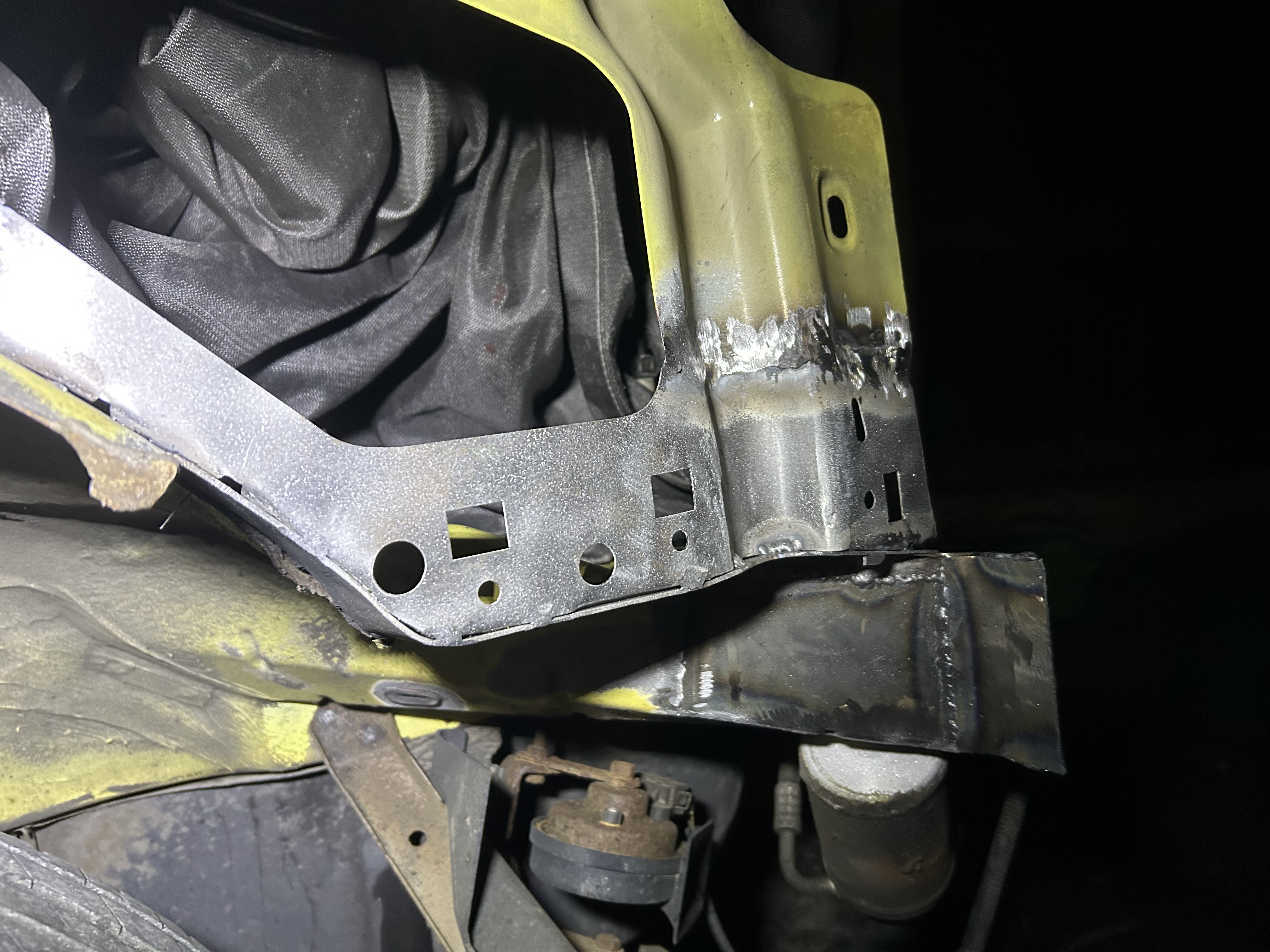 VW T4 Komposterblech Beifahrerseite- Nachbau kein Originalteil VW T4 Komposterblech Beifahrerseite- Nachbau kein Originalteil